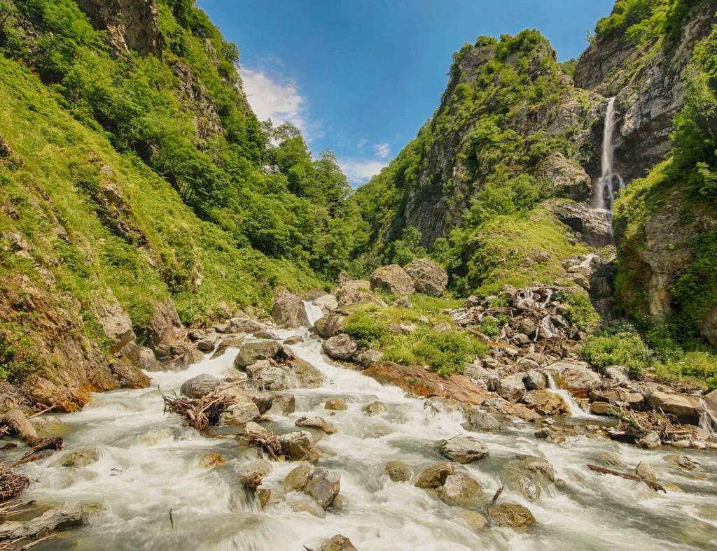 Chute d'eau de Khadori