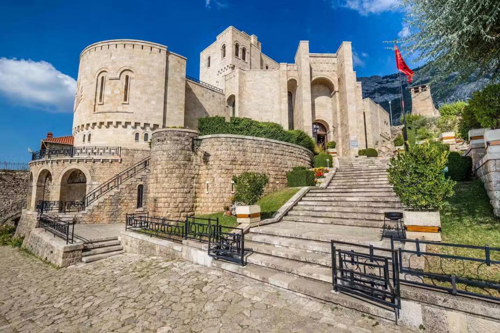 Krujë château