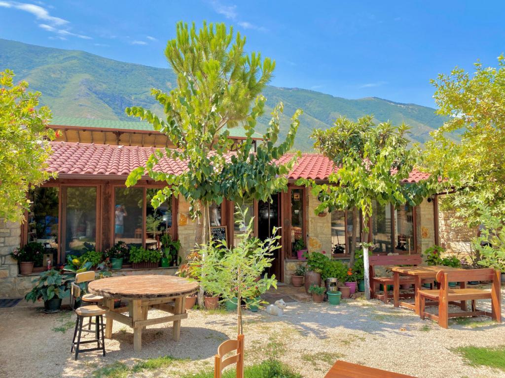 Kantina & Ferma Dukat